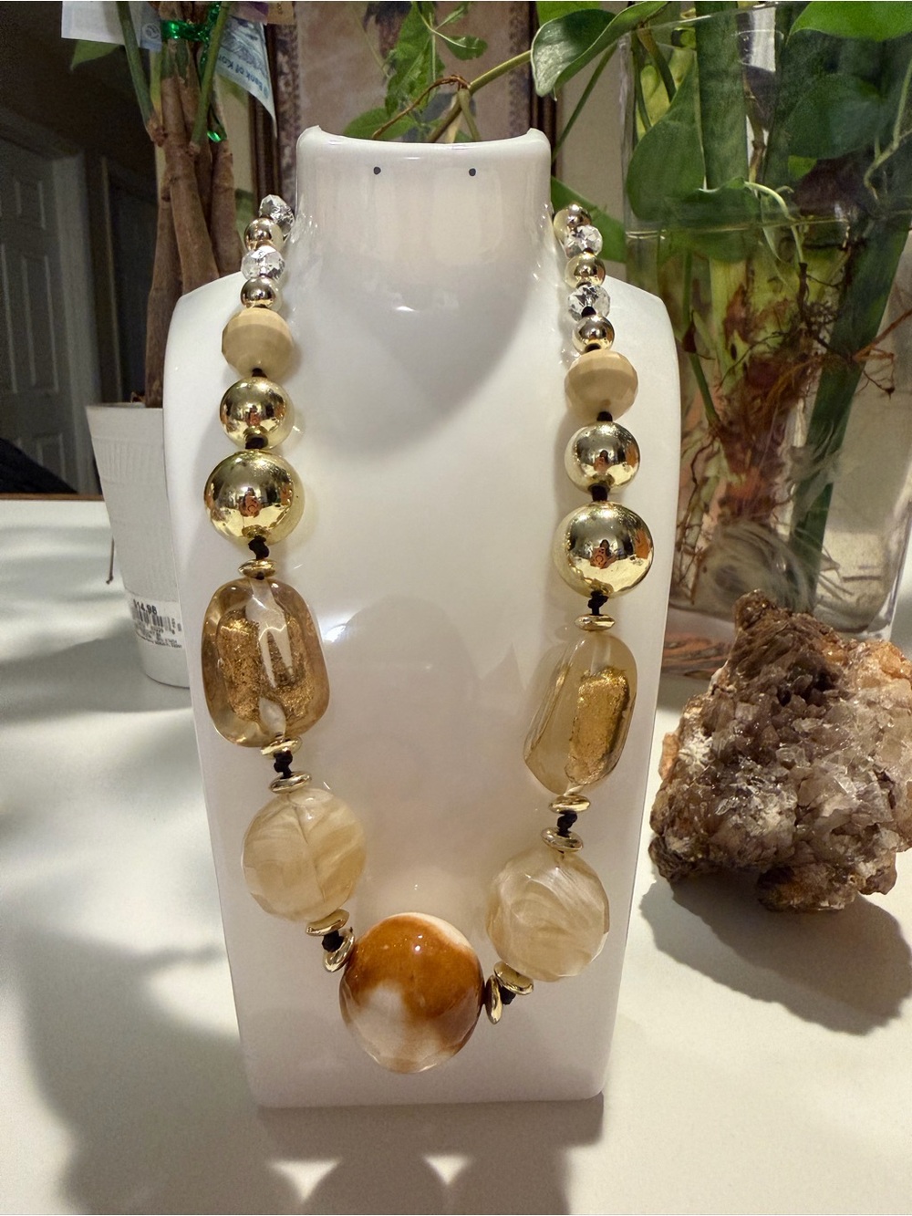 Fashion Elegant Gold and Cream Statement Necklace - Women Jewelry